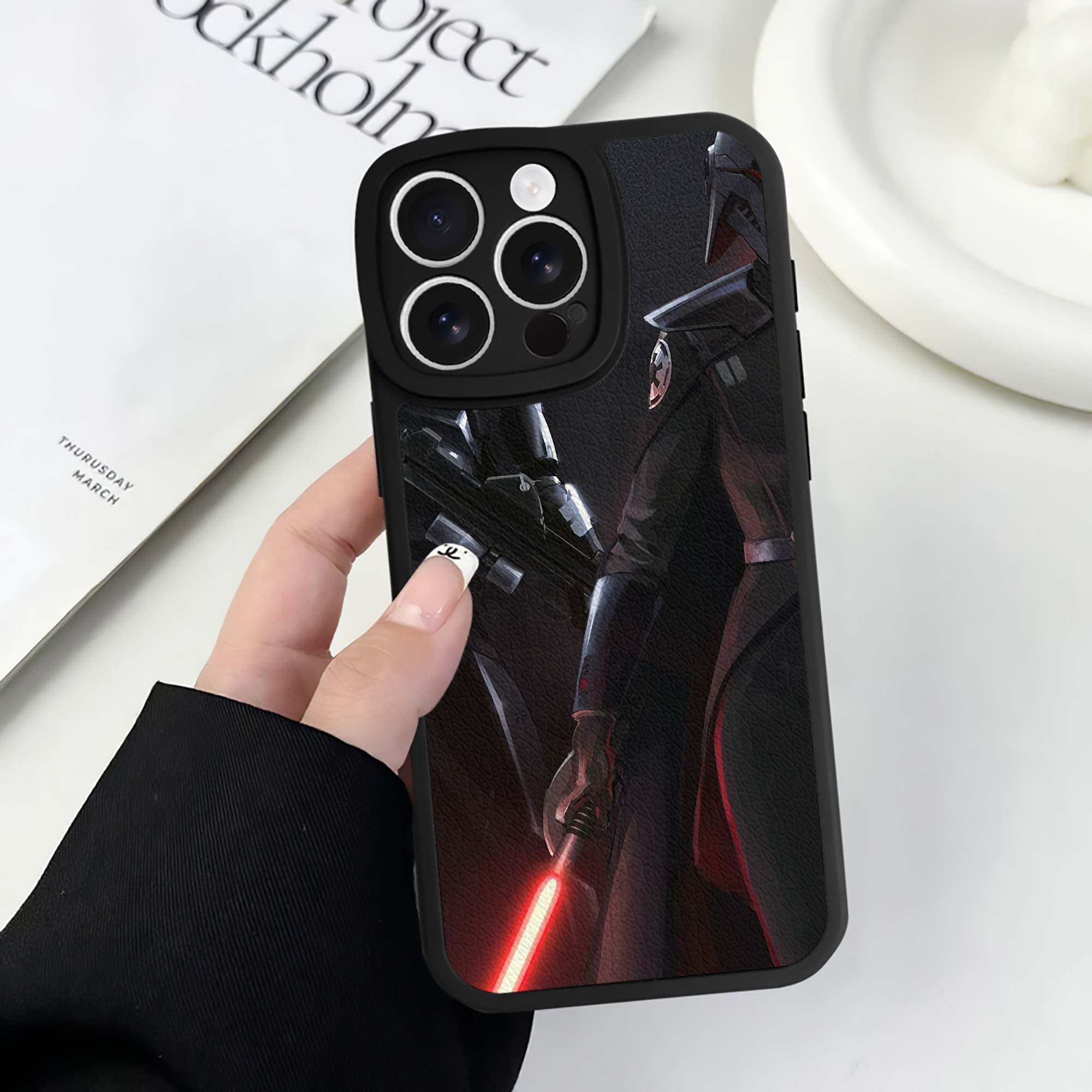 （画像用） スター・ウォーズ Star Wars 【iPhone 16シリーズ対応】シリコンスマホケース（レザー調） 材質：シリコン